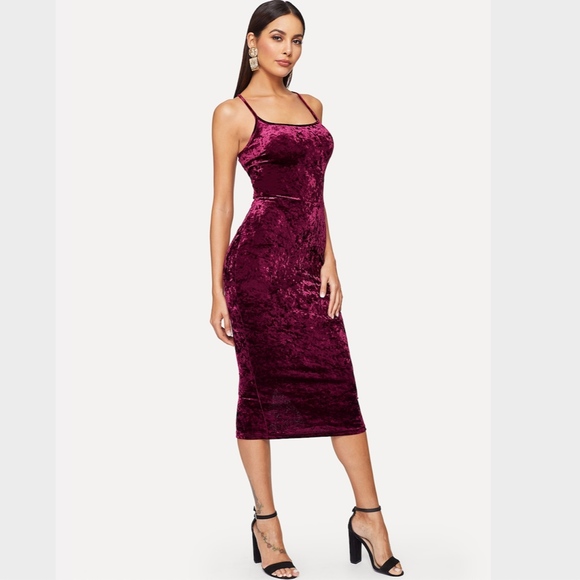 Lace Up Backless Velvet Cami Bodycon Dress - Picture 3 of 8